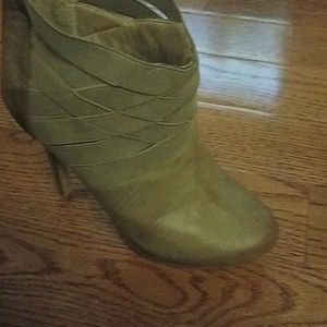 Tan Leather Bootie Size 6.5
